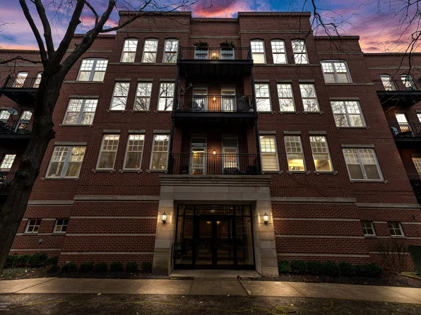 247 W Scott St APT 210, Chicago, IL 60610