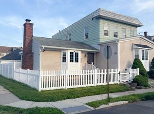 142 Longfellow St, Carteret, NJ 07008