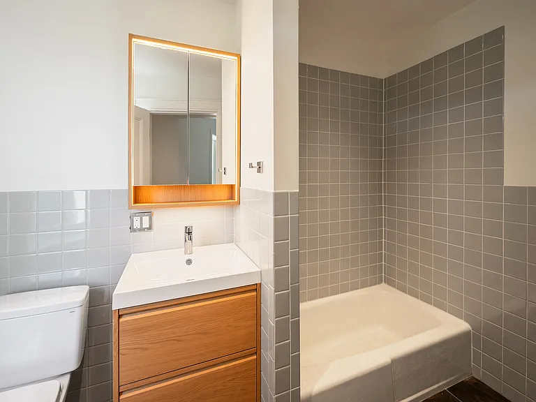 274 Washington St #4 — Photo 6