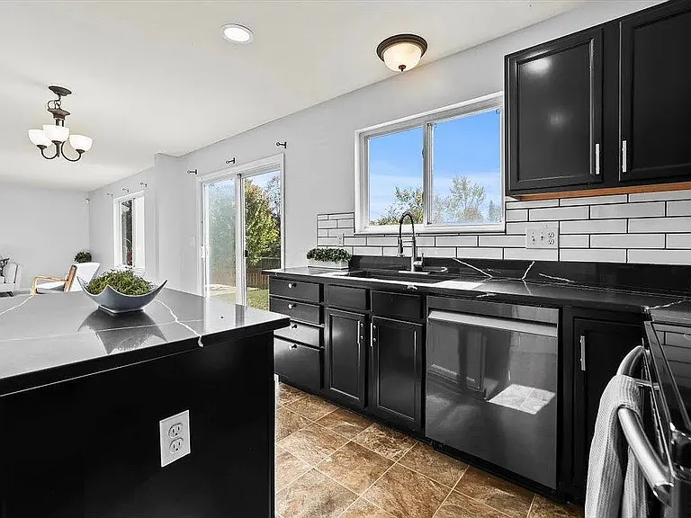 1571 Morrison Farms Dr — Photo 15