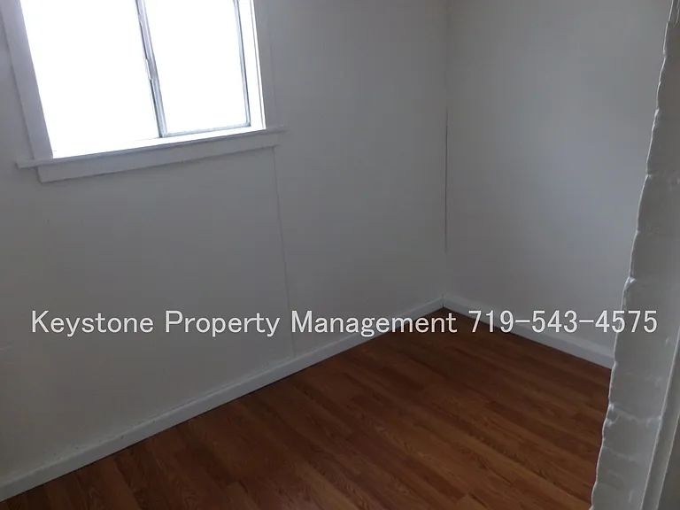 300 E 3rd St #2 — Photo 3