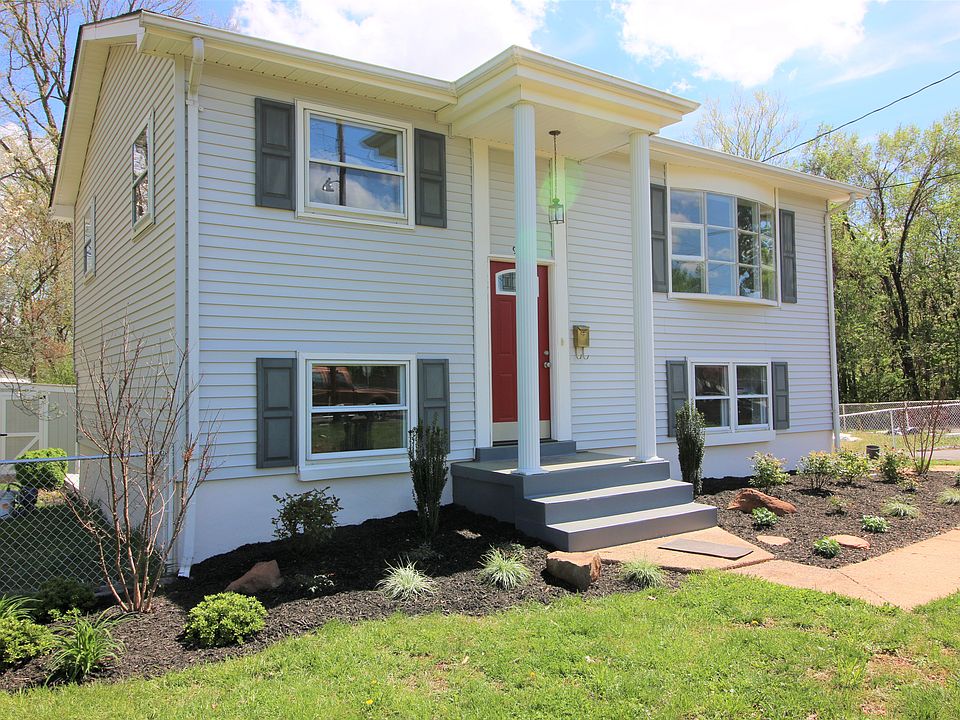 1st image of 9521 Damascus Dr