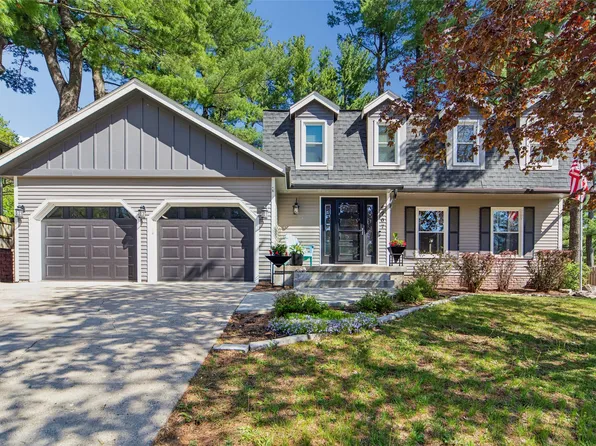 4707 Pommel Pl, West Des Moines, IA 50265