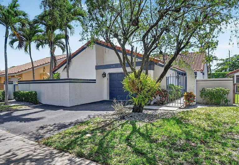 1630 NW 22nd Ave — Photo 4