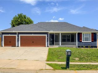 1904 Shirley Ct, Liberty, MO 64068