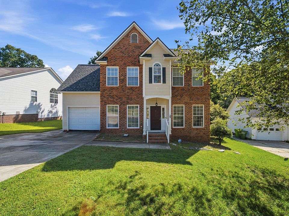 1st image of 300 Gallatin Cir