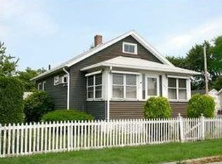 109 Kenmore St, Pawtucket, RI 02861