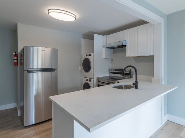 320 Columbia Ave #613