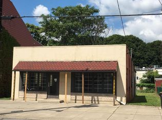 36 Mauch Chunk St, Tamaqua, PA 18252
