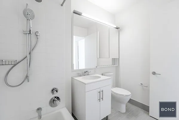 Rented by Bond New York | media 5