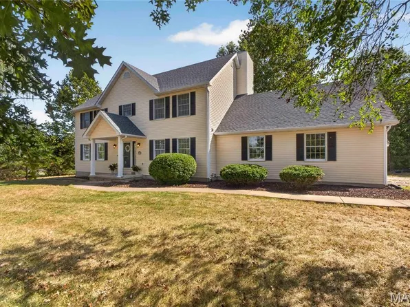 2460 Country Pointe Ln, Wentzville, MO 63385