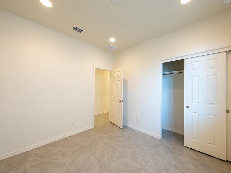 6554 S 24th Pl — Photo 13