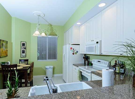 3rd image of 26 Harbour Isle Dr W