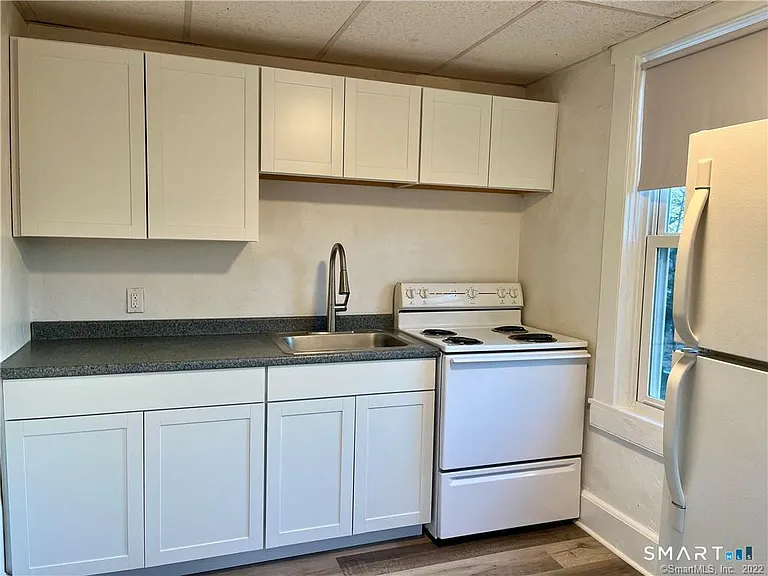 47 Windham Ave #4 — Photo 19