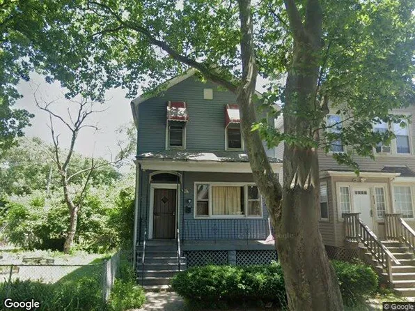 7625 S Dante Ave, Chicago, IL 60619