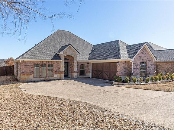 2nd image of 1206 Thistle Hill Trl