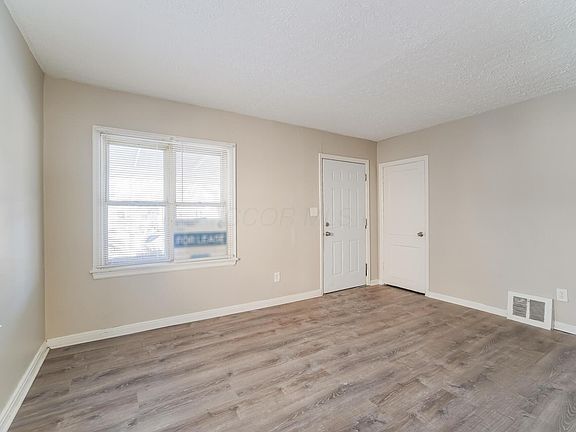 3rd image of 2701 Azelda St