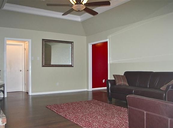 3rd image of 1198 Briarmeadow Dr