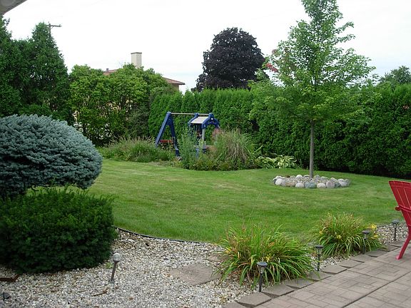 5th image of 2095 Augsburg Dr
