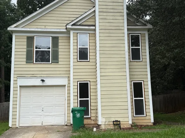 1297 Old Countryside Cir, Stone Mountain, GA 30083