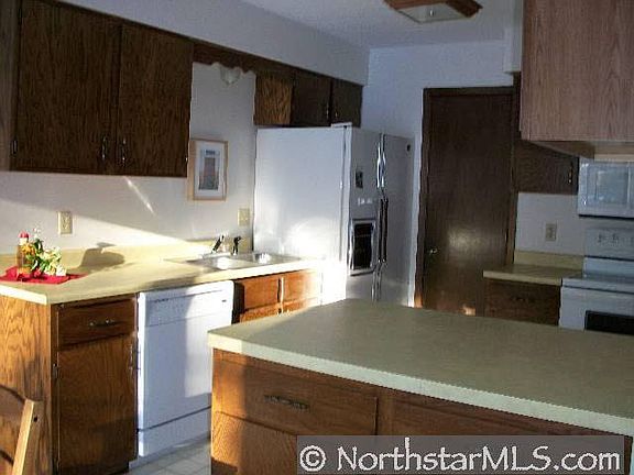 3rd image of 8 Marie Avenue E
