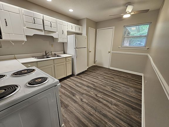 5th image of 813 Gadd Rd #B