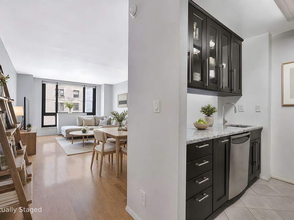 1st image of 1 Irving Pl APT G11d