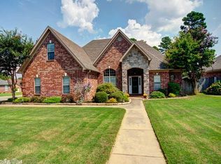 166 Lily Dr, Maumelle, AR 72113