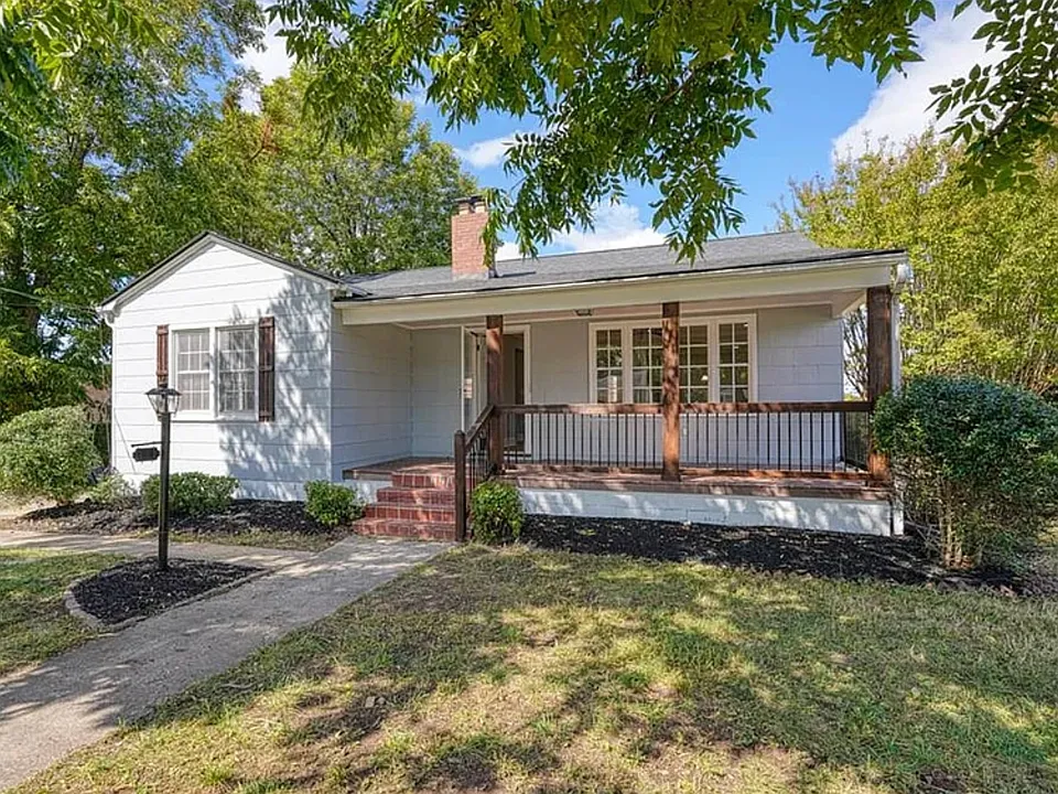 121 Chandler Dr