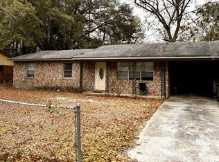 644 Caines Rd, Hinesville, GA 31313