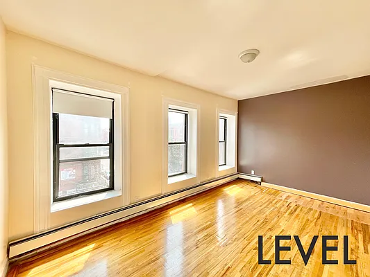 Rented by Level Group | media 8