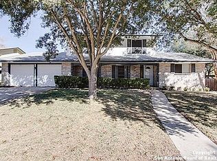 127 Amistad Blvd, Universal City, TX 78148