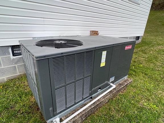 3rd image of 154 Butler Ln