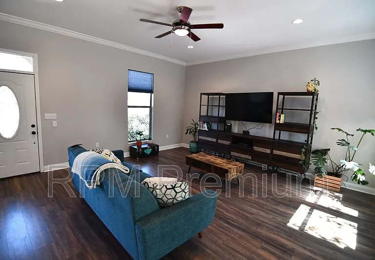 2582 Boudreaux Ave — Photo 5