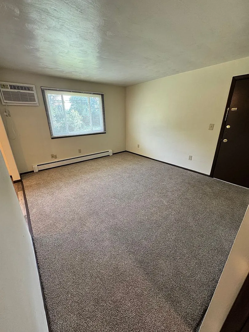 Mathews Road Apartments — Photo 2