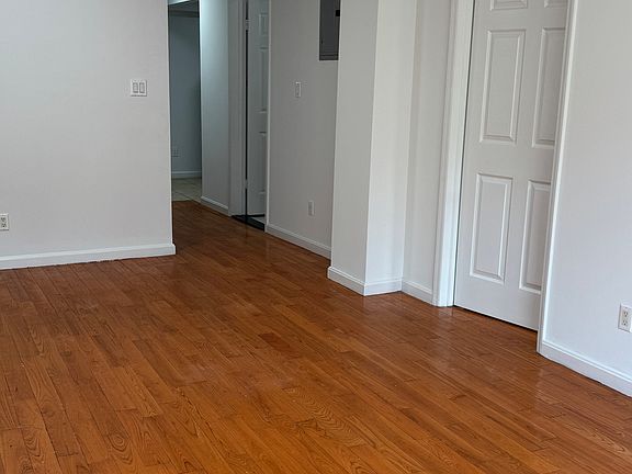 3rd image of 13930 34th Ave
