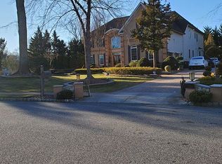 2 Lexington Ct, Monroe Township, NJ
