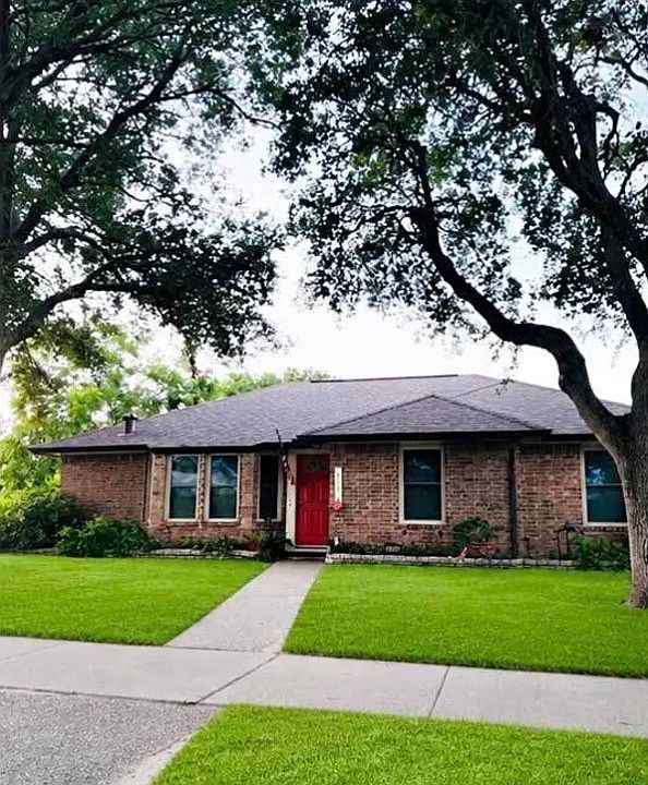 1st image of 2153 Alazan Dr #1