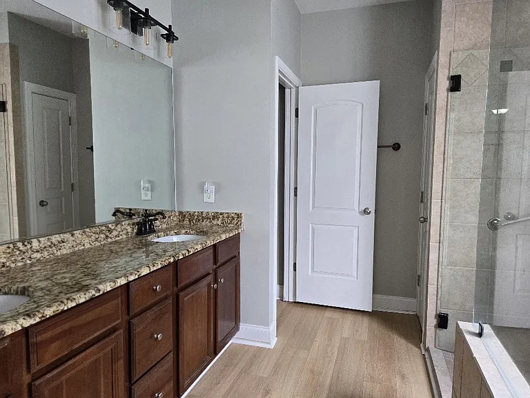 8014 Ladys Secret Dr — Photo 21
