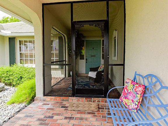4th image of 2551 SW 23rd Cranbrook Drive