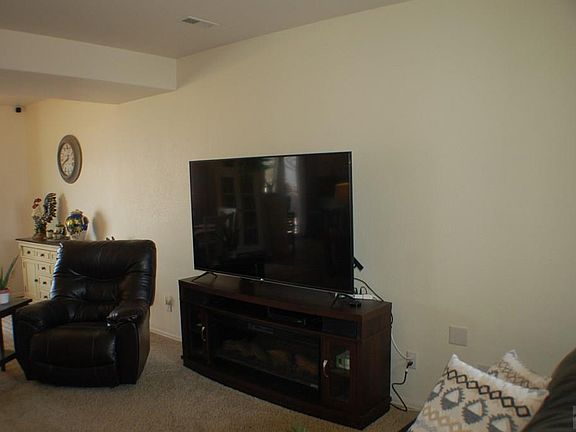 3rd image of 173 N Bywood Ct