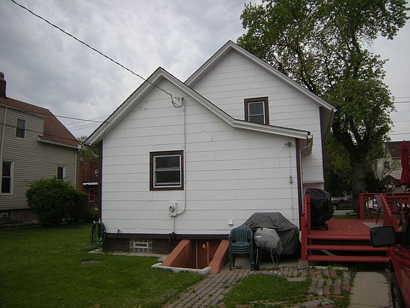 3rd image of 12947 Division St