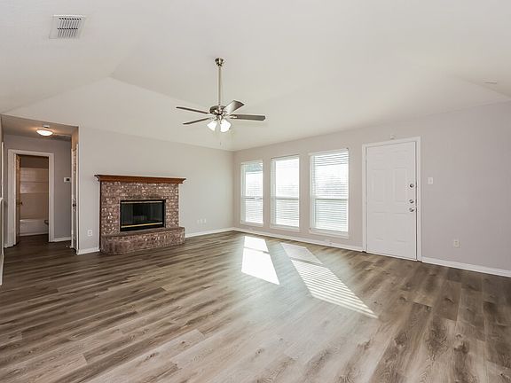 4th image of 6601 Basswood Dr