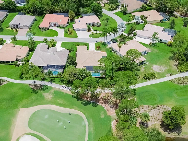8060 Kiawah Trce — Photo 38