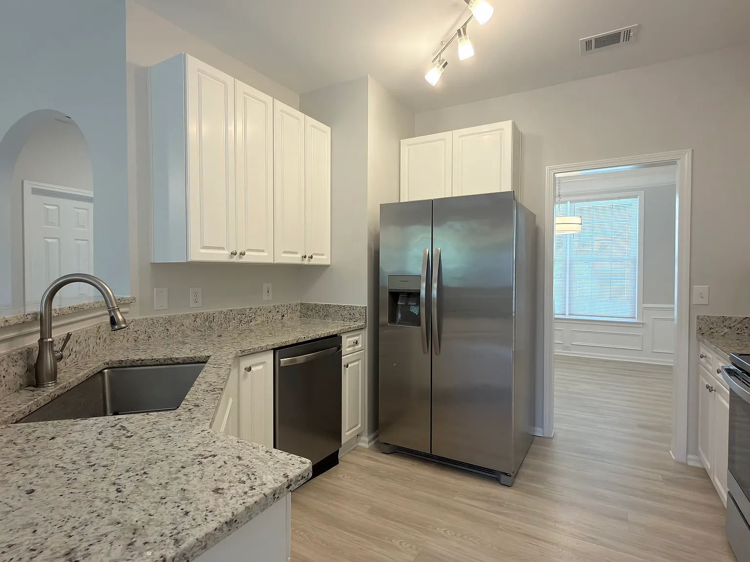 412 Woodruff Lake Way — Photo 4