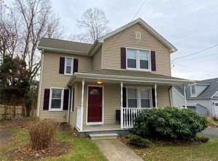 130 Maple St, Branford, CT 06405