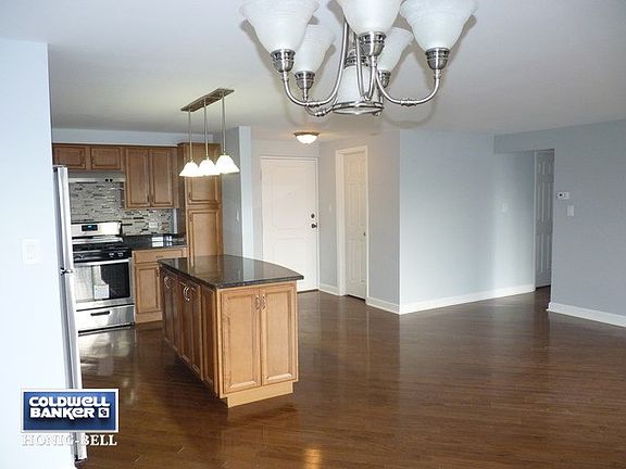 5th image of 130 E Grand Ave APT 306