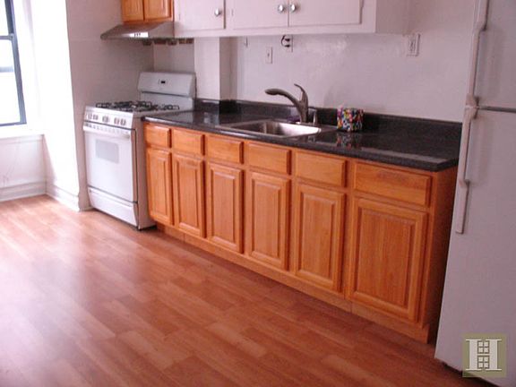 5th image of 825 Walton Ave APT 2H