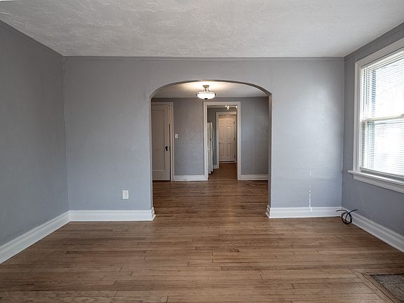 5th image of 2436 NW 12th St #1211