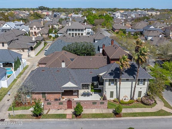 4th image of 306 Arabella Blvd